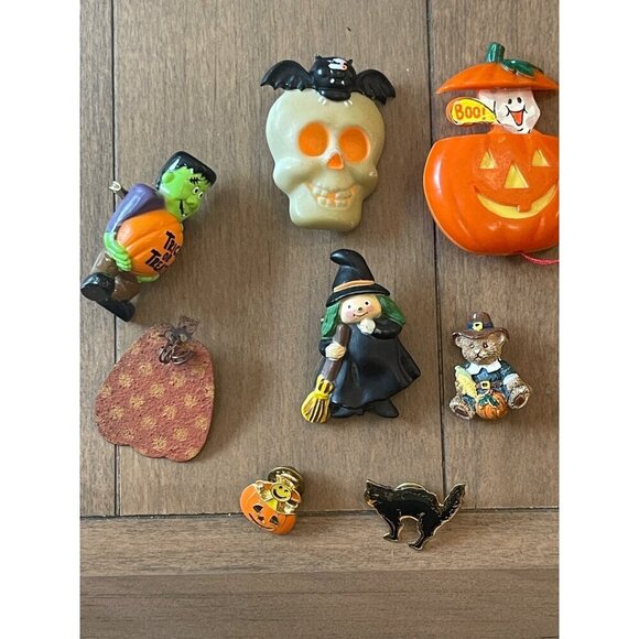 Vintage Halloween Brooch Pin Collection  Pumpkin Witch Cat Bear Skeleton Franken - Picture 3 of 11